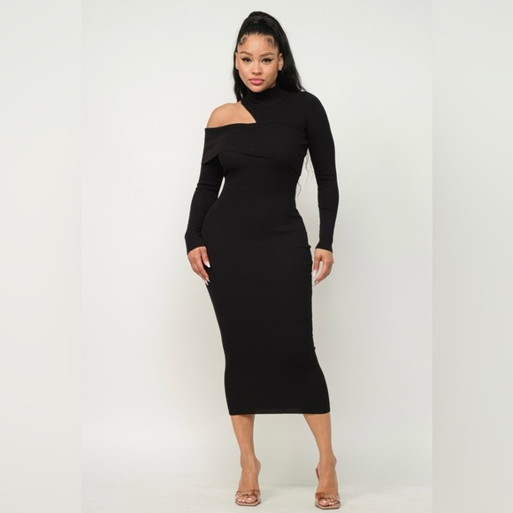 NWT Red Dinner Dress! Sizes Small- Large - Picture 7 of 8